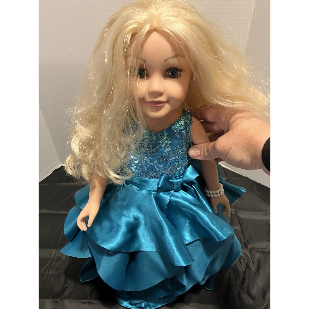 Toys R Us TRU Exclusive Journey Girls 18" Doll Meredith in Australia Blonde Hair - Picture 5 of 9